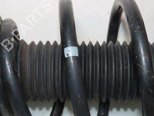 Used Right front shock absorber VW TRANSPORTER T5 Van (7HA, 7HH, 7EA, 7EH) 1.9 TDI (105 hp) 22403339