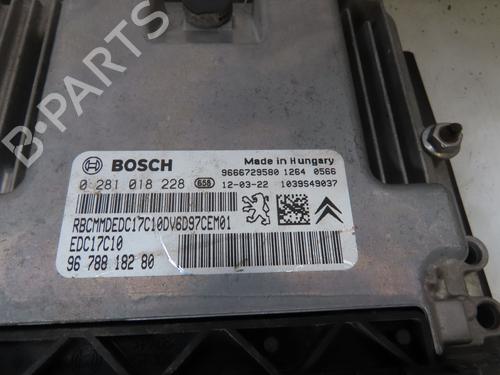Used Engine control unit (ECU) PEUGEOT PARTNER Box Body/MPV 1.6 HDi (90 hp) 19089706
