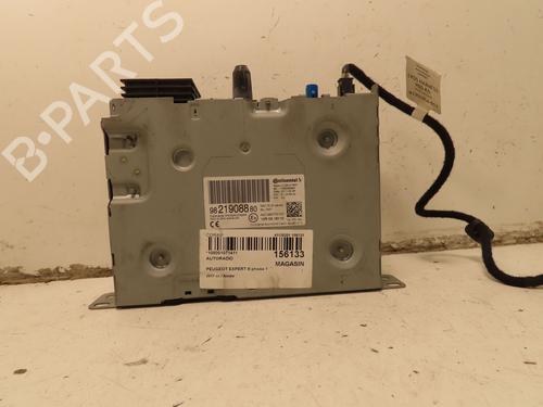 radio-peugeot-expert-van-v_-2016-32458183 main image