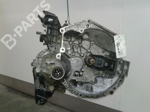 Used Gearbox CITROËN C3 II (SC_) 1.1 i (60 hp) 8980443