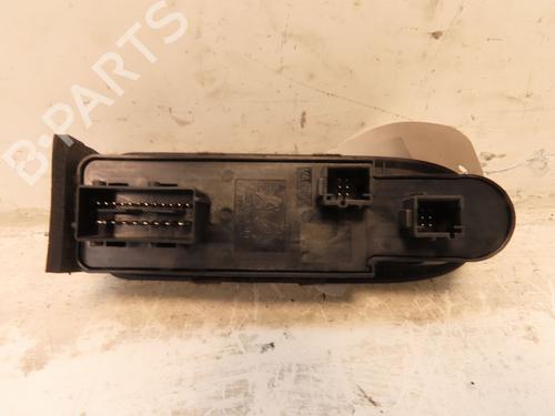 Used Left front window switch CITROËN C5 III (RD_) 1.6 HDi 110 (RD9HZC) (109 hp) 30953575