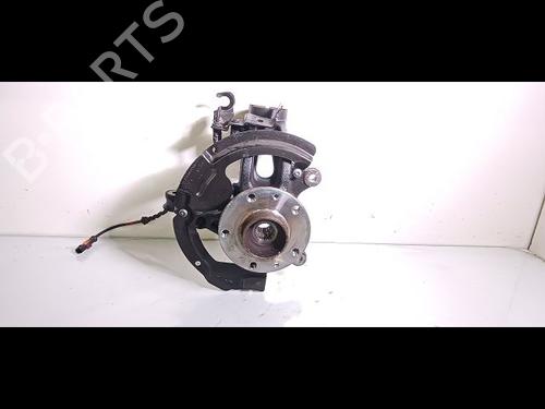 right-front-steering-knuckle-renault-megane-iv-hatchback-b9amn_-10-tce-115-b9md-b9mw-400146171r-2015-15799241 main image