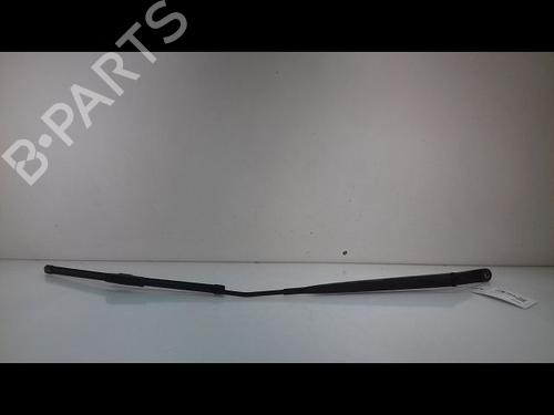 Used Front windshield wiper arm RENAULT LAGUNA III (BT0/1) 1.5 dCi (BT00, BT0A, BT0T, BT1J) (110 hp) 14894318