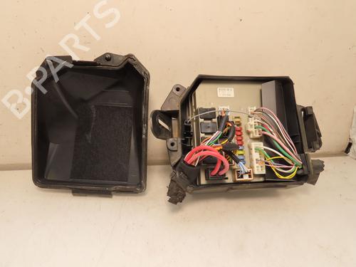 Used Fuse box RENAULT CLIO III (BR0/1, CR0/1) 1.5 dCi (BR17, CR17) (86 hp) 27289635