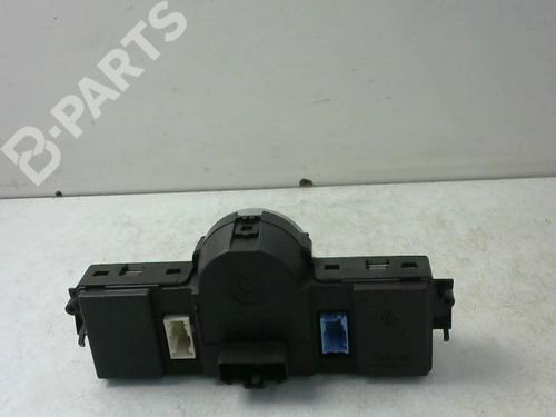 Climate control RENAULT SCÉNIC II (JM0/1_) 1.9 dCi (JM0G, JM12, JM1G, JM2C) | BP8977395I5 