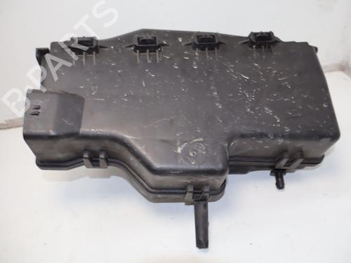 Used Air filter box Air filter box 39217768 39217768