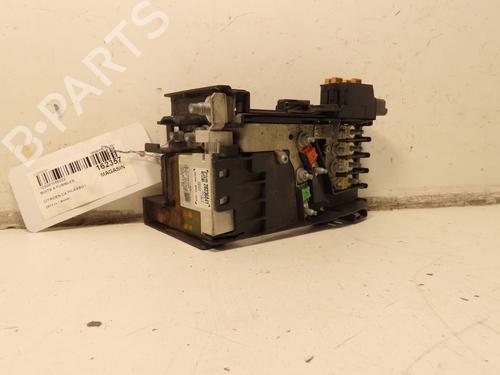 Fuse box PEUGEOT 307 CC (3B) 2.0 HDi 135 | BP33136872E1 - Image 2