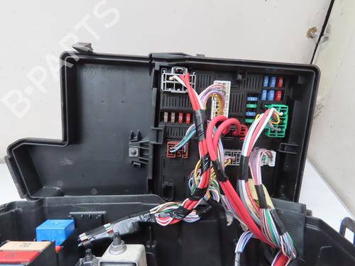 Used Fuse box RENAULT MEGANE IV Hatchback (B9A/M/N_) 1.5 dCi 110 (B9A3) (110 hp) 30950601