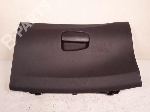 Used Glove box Glove box CITROËN C3 II (SC_) 1.2 VTi 82 (82 hp) 8990751 8990751