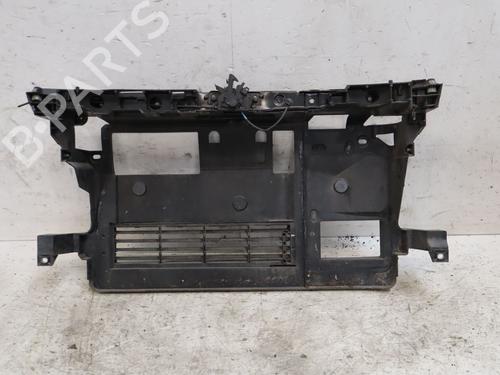 frontpladefrontkurv-renault-megane-iv-hatchback-b9amn_-2015-36028610 main image