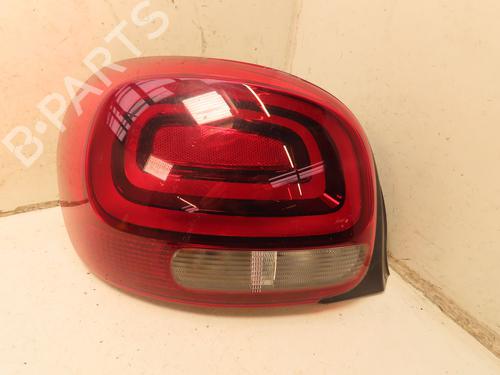 Farolim esquerdo CITROËN C3 III (SX) 1.2 VTi 82 (82 hp) 31179855