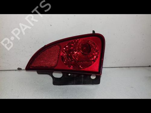 Used Rear bumper left light RENAULT ESPACE IV (JK0/1_) 2.0 dCi (JK01, JK02, JK1J, JK1K, JK1H) (150 hp) 8981496