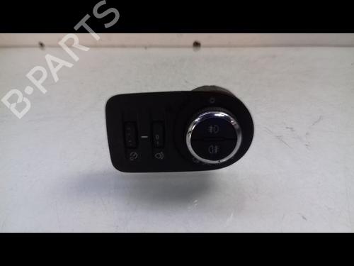 Used Headlight switch OPEL ZAFIRA TOURER C (P12) 1.6 CDTI (75) (136 hp) 8980388
