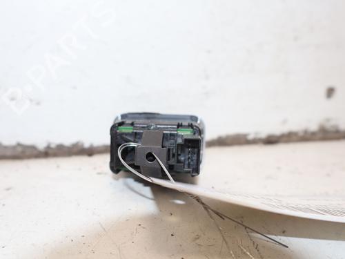 switch-mercedes-benz-m-class-w166-2011-2012-2013-2014-2015-33416151 main image