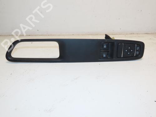 Left front window switch RENAULT CLIO IV (BH_) 1.5 dCi 75 | BP30979797I27