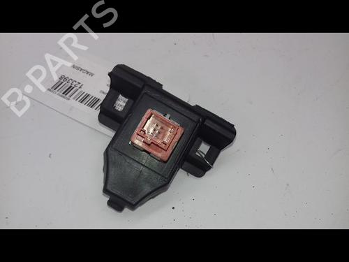 Used Warning switch PEUGEOT 1007 (KM_) 1.4 HDi (68 hp) 8997182