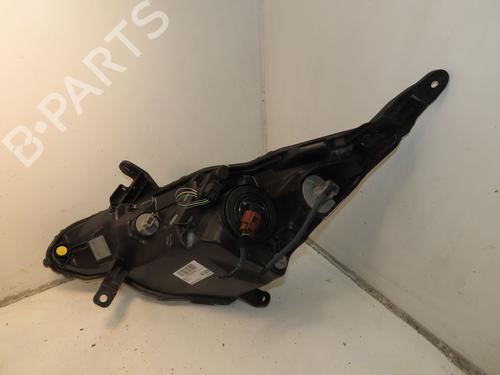 Scheinwerfer rechts für TOYOTA AYGO (_B4_) 1.0 (KGB40) (69 hp) 31576134