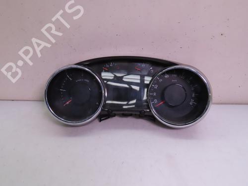 Instrument cluster PEUGEOT 5008 (0U_, 0E_) 1.6 HDi | BP15745317C47 