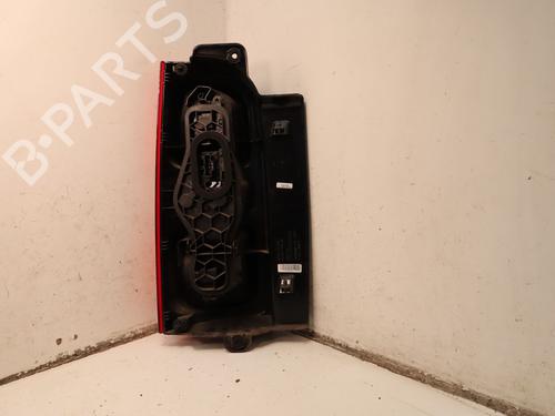 Rückleuchte Rechts für PEUGEOT EXPERT Bus (V_) 1.5 BlueHDi 120 (120 hp) 33058856