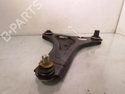 Højre fortil bærearm RENAULT TWINGO III (BCM_, BCA_) Z.E: (BCA1) (82 hp) 17552375