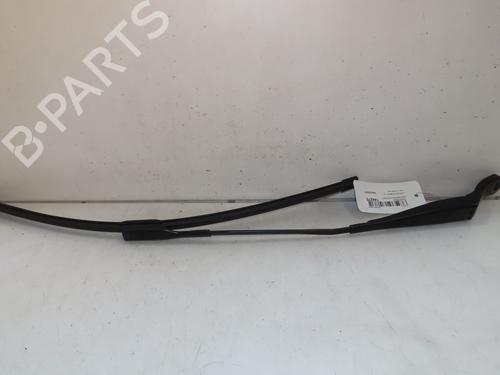 Used Front windshield wiper arm Front windshield wiper arm 17995791 17995791