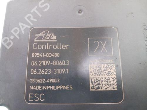 Used ABS pump TOYOTA YARIS (_P13_) 1.5 (NSP131_) (112 hp) 14956194