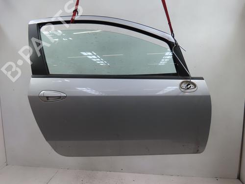 Used Right front door FIAT PUNTO (199_) 1.3 D Multijet (75 hp) 18104339