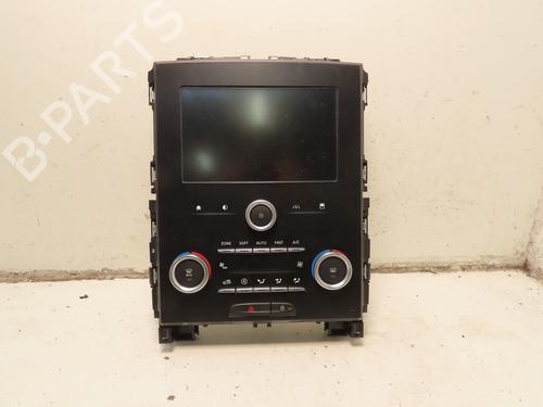 Used Display monitor RENAULT MEGANE IV Grandtour (K9A/M/N_) 1.5 dCi 110 (110 hp) 32200420