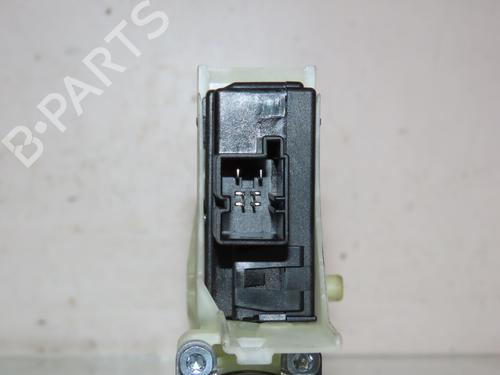 Used Right front window motor PORSCHE PANAMERA (970) 3.0 S E-Hybrid (333 hp) 30953587