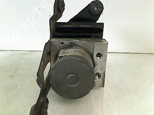 Used ABS pump RENAULT SCÉNIC II (JM0/1_) 1.9 dCi (JM0G, JM12, JM1G, JM2C) (120 hp) 23150559