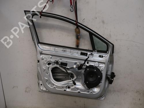 Used Left front door Left front door 33894104 33894104