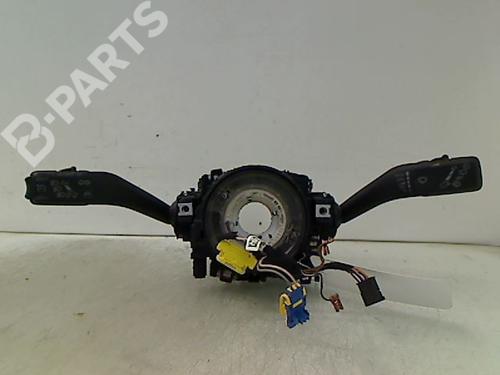 Used Steering column stalk VW GOLF VI (5K1) 1.6 TDI (105 hp) 8975819