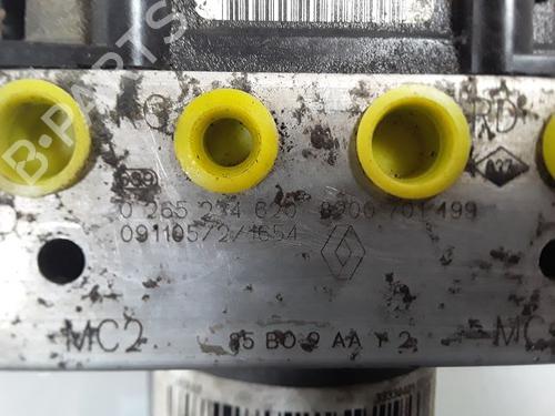 Used ABS pump RENAULT CLIO III (BR0/1, CR0/1) 1.5 dCi (BR17, CR17) (86 hp) 9003761