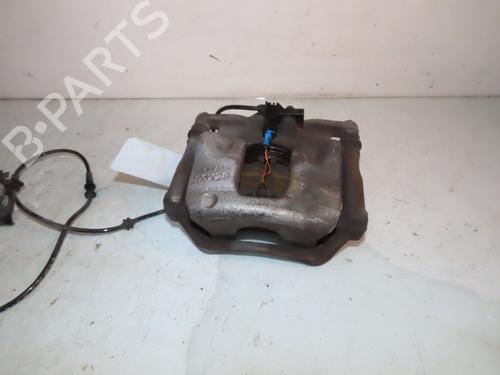 Used Right front brake caliper MERCEDES-BENZ GLA-CLASS (X156) GLA 200 CDI 4-matic (156.902) (136 hp) 30951643