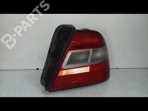 Used Right taillight HONDA CIVIC VI Fastback (MA, MB) 1.6 i (MB1) (113 hp) 8984907