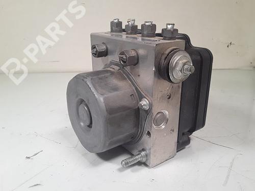 Used ABS pump DACIA SANDERO II TCe 90 (B8M1, B8MA, B8AC) (90 hp) 8995359