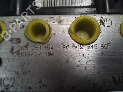 ABS pump CITROËN C4 Grand Picasso I (UA_) 2.0 HDi 138 | BP9002244M43