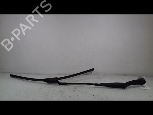 Used Front windshield wiper arm HYUNDAI i30 (FD) 1.6 CRDi (116 hp) 14894494