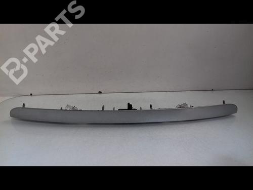 Used Tailgate handle RENAULT CLIO III Grandtour (KR0/1_) 1.5 dCi (KR0F) (86 hp) 8980846