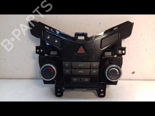 Used Climate control CHEVROLET CRUZE (J300) 2.0 CDI (163 hp) 12235113