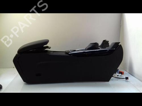 Used Middle console PEUGEOT 308 II (LB_, LP_, LW_, LH_, L3_) 1.2 THP 130 (131 hp) 8978885