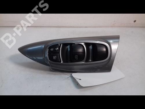 Used Left front window switch Left front window switch NISSAN JUKE (F15) 1.5 dCi (110 hp) 10539090 10539090