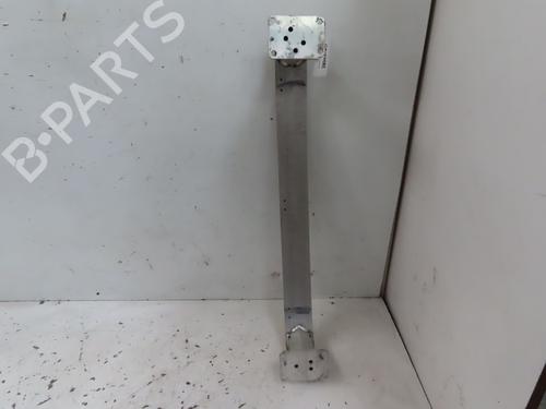 Used Front bumper reinforcement PEUGEOT 308 SW II (LC_, LJ_, LR_, LX_, L4_) 1.6 BlueHDi 120 (120 hp) 25040692