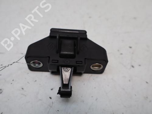 Bagklap lås Bagklap lås DACIA SANDERO II TCe 90 (B8M1, B8MA, B8AC) (90 hp) 33835720 33835720