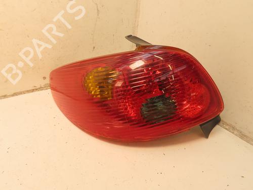 Used Left taillight PEUGEOT 206+ (2L_, 2M_) 1.4 i (2LKFWA, 2MKFWA) (75 hp) 31055349