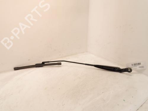 Used Front windshield wiper arm FIAT 500 (312_) 1.2 (312AXA1A) (69 hp) 28068017