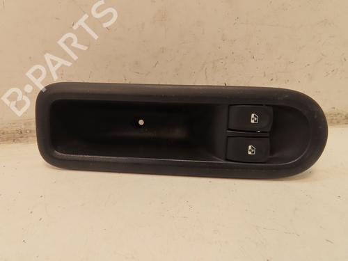 Used Left front window switch RENAULT CLIO III (BR0/1, CR0/1) 1.2 16V (BR02, BR0J, BR11, CR02, CR0J, CR11) (75 hp) 28685444