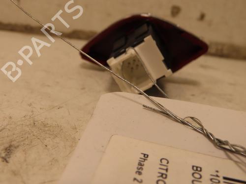 Bouton de warning CITROËN C3 II (SC_) 1.2 VTi 82 (82 hp) 31324950