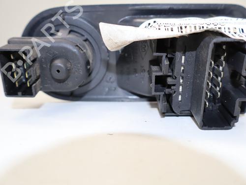 Comutador vidro frente esquerdo Comutador vidro frente esquerdo RENAULT TRAFIC II Bus (JL) 2.0 dCi 115 (JL00, JL01, JL0H, JL0M, JL0U) (114 hp) 35970584 35970584
