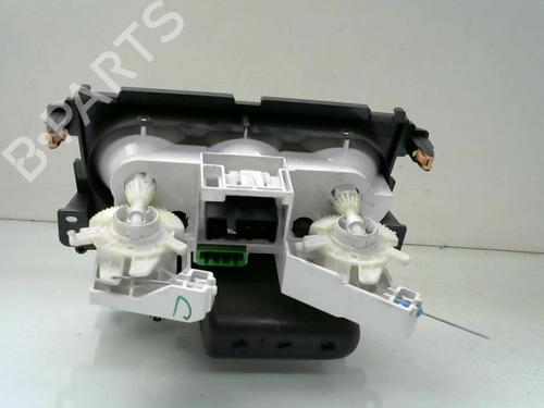 Used Climate control OPEL AGILA B (H08) 1.0 (F68) (65 hp) 8977841